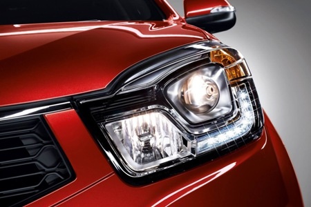 SsangYong ra xe Korando phiên bản mới - 2 Ở phía sau, cụm đèn hậu chỉ thay đổi nhẹ về hình thức. Bộ la-zăng 18-inch thiết kế mới.